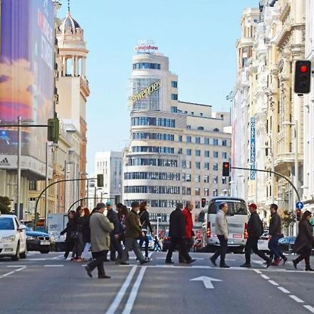 Punta Me Suites Next To Gran Via Madrid Eksteriør billede