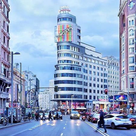 Punta Me Suites Next To Gran Via Madrid Eksteriør billede