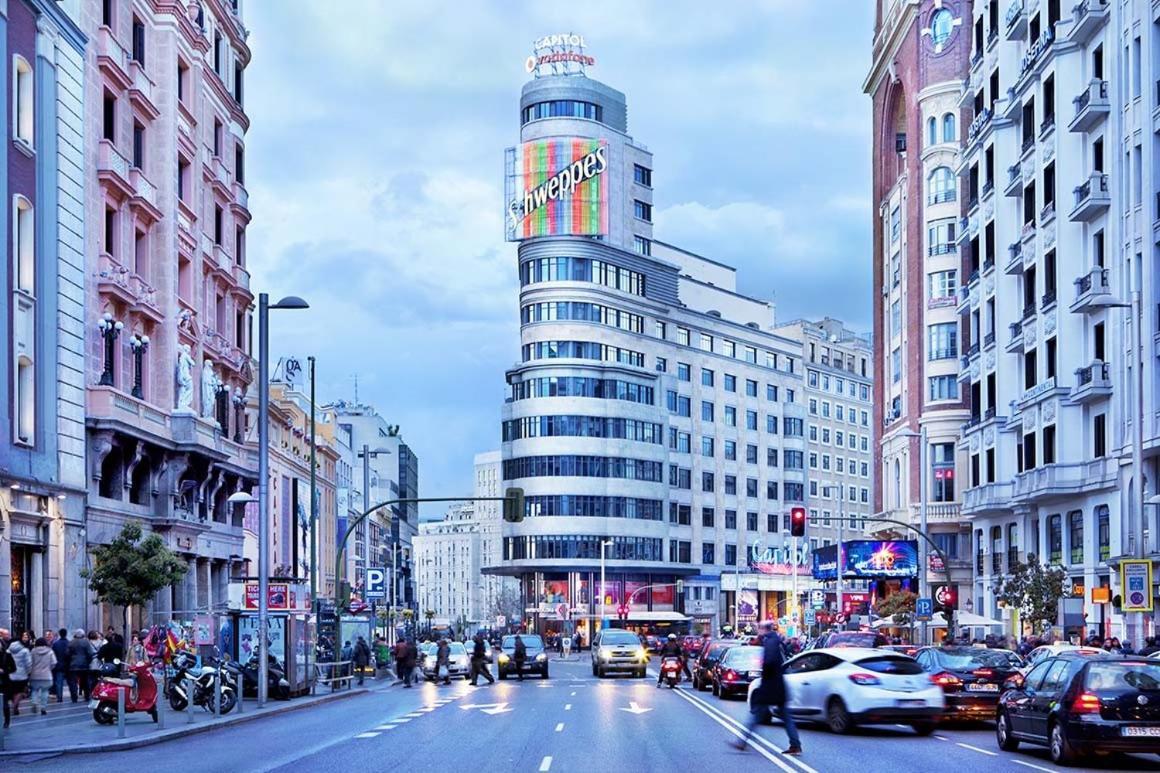 Punta Me Suites Next To Gran Via Madrid Eksteriør billede